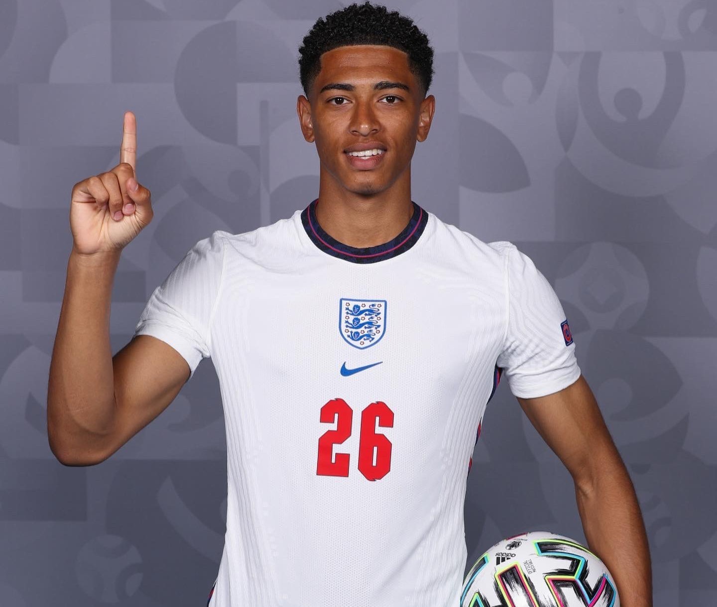 巴尔泰萨吉：争冠？我们才刚刚开始，必须保持冷静和放松