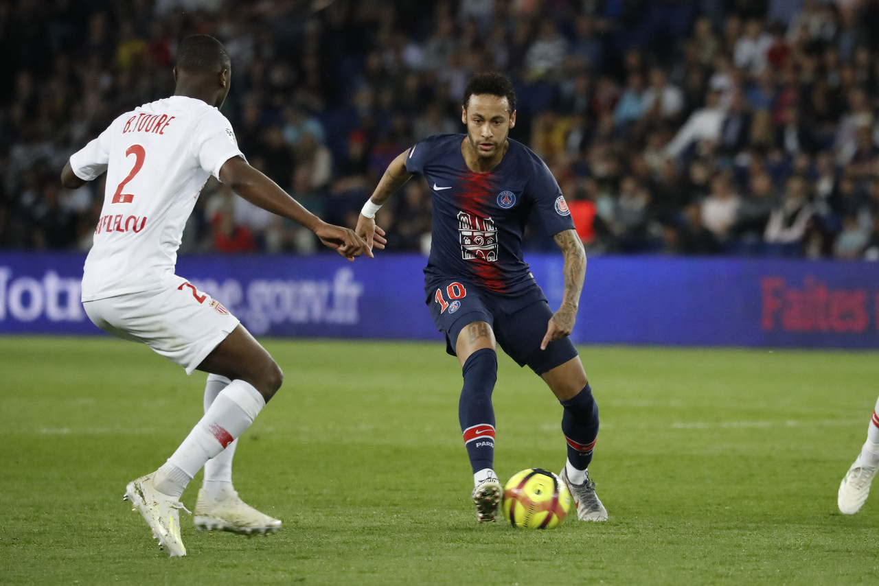 比塞克：不考虑转会问题；我必须持续出场才有机会踢世界杯